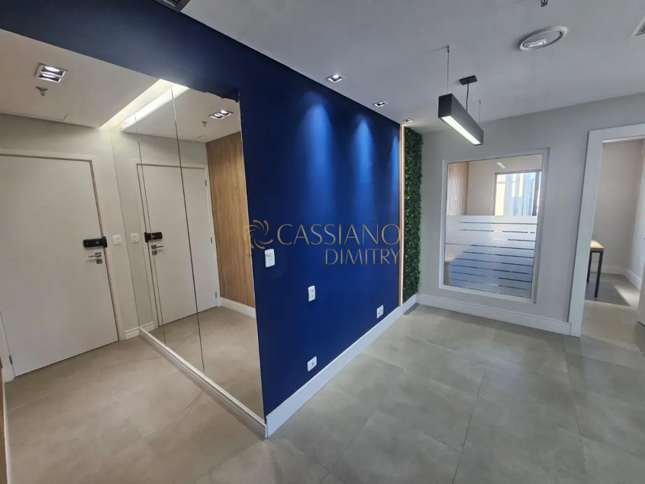 Sala comercial para locação e venda de 92,83 | 02 banheiros e 04 vagas de garagem | Edifíc - Foto 2