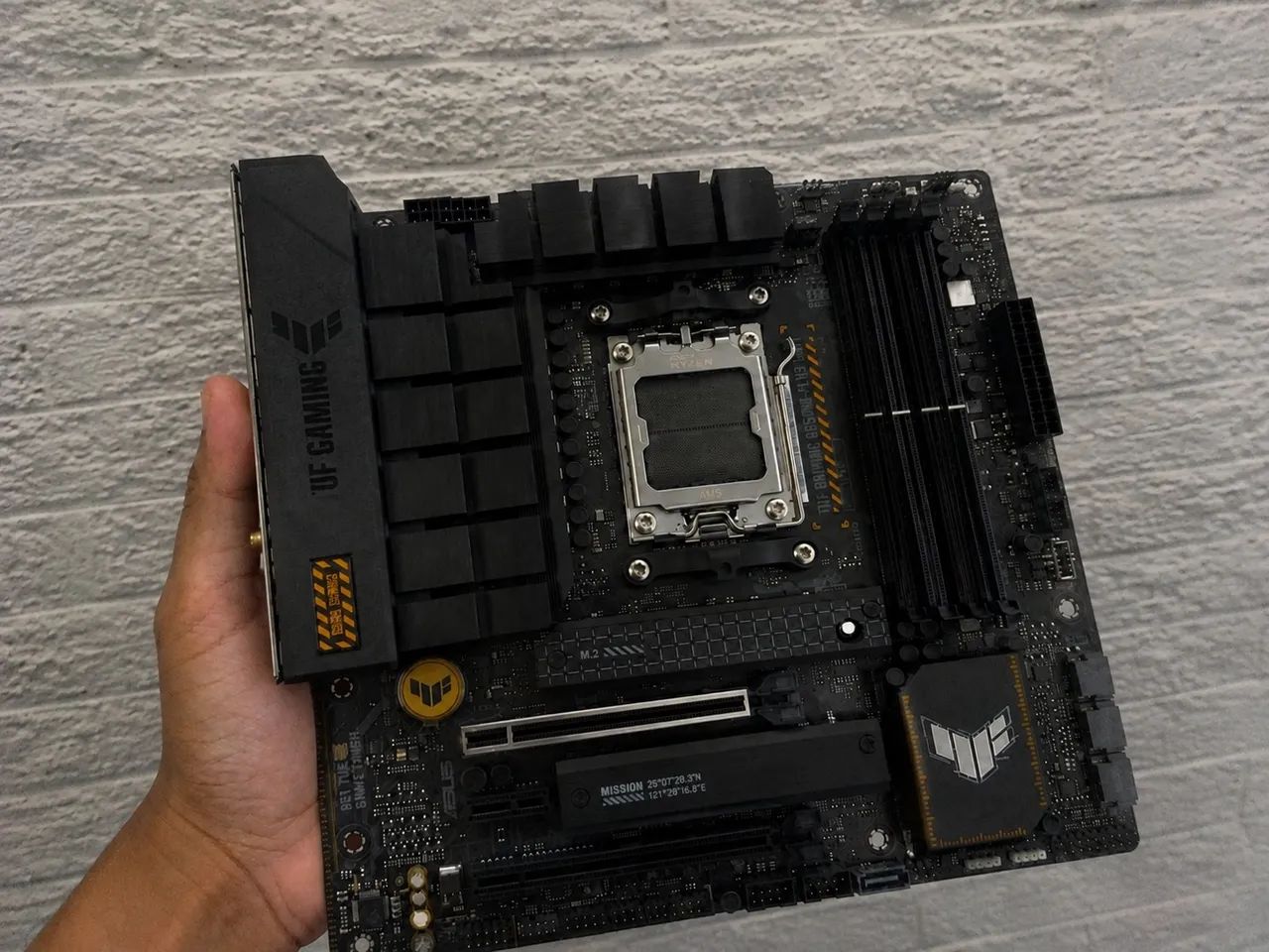 Placa mãe ASUS Tuf Gaming b650m-e wifi