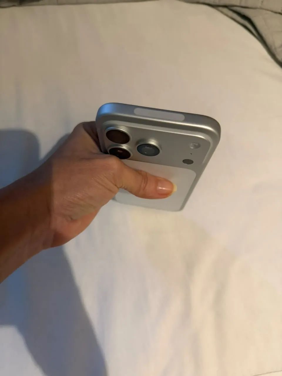 Vendo iPhone 17Pro. 256Gb com cabo original  - Foto 2
