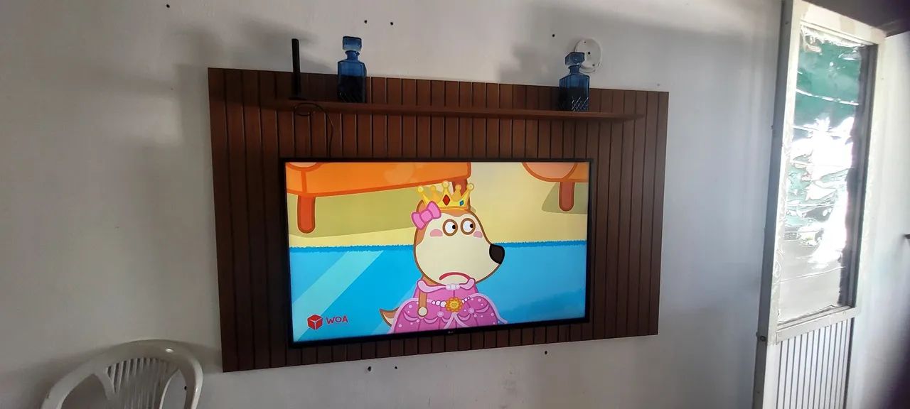 Tv LG 50 polegadas - usada R$1.700,00 e rack R$180,00 - Foto 2