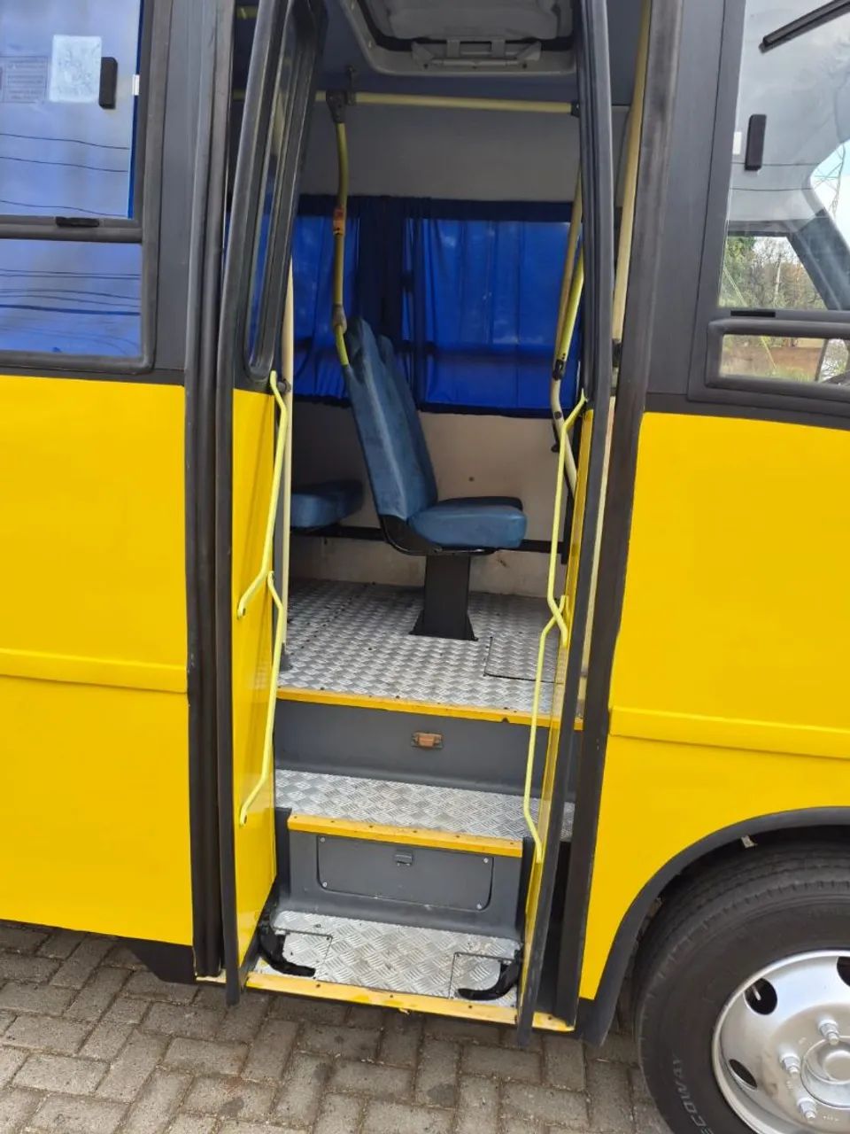 Microônibus 2010 MWM - Foto 2