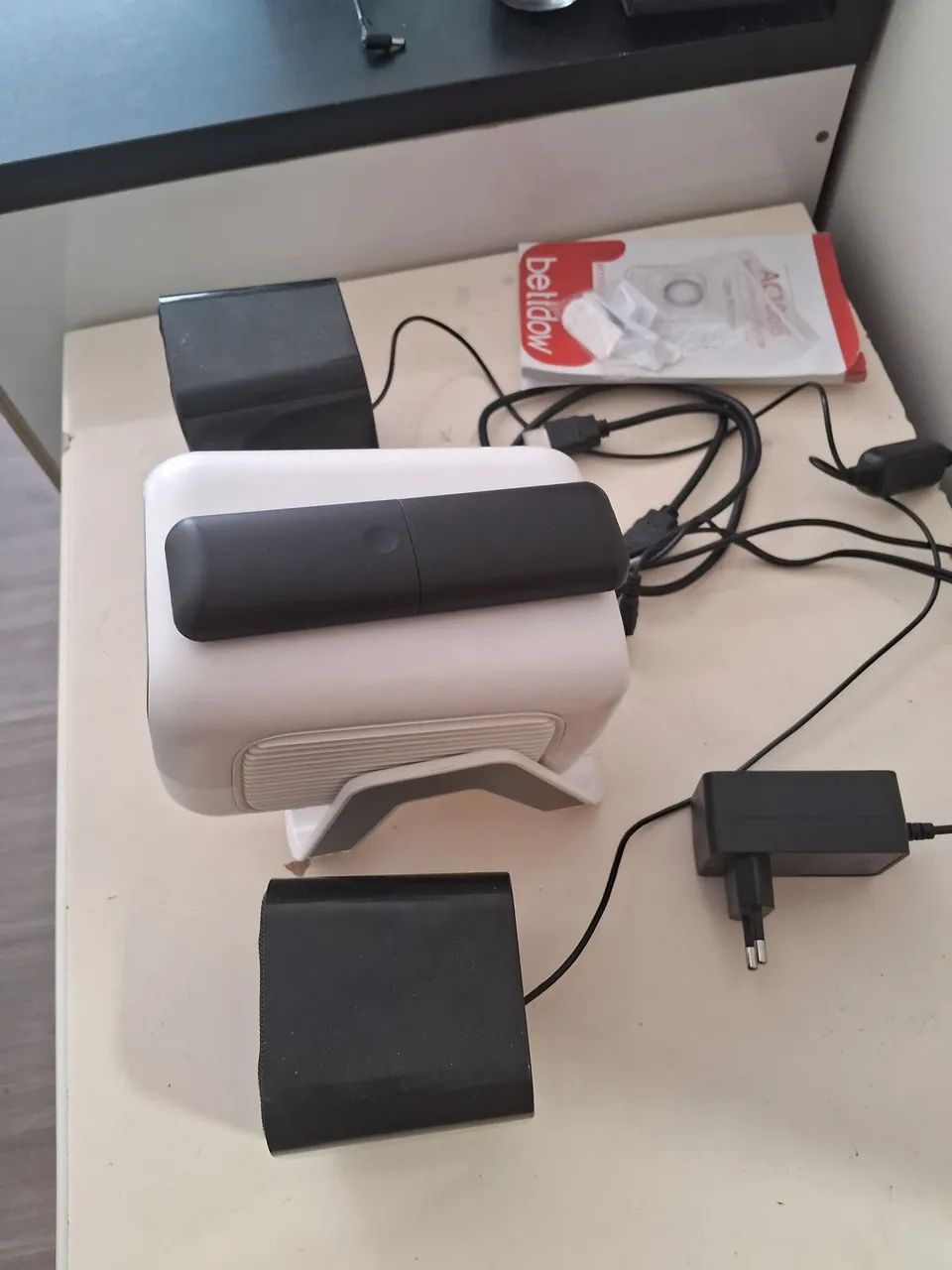 Vendo projetor da betdow AC1066 - Foto 2
