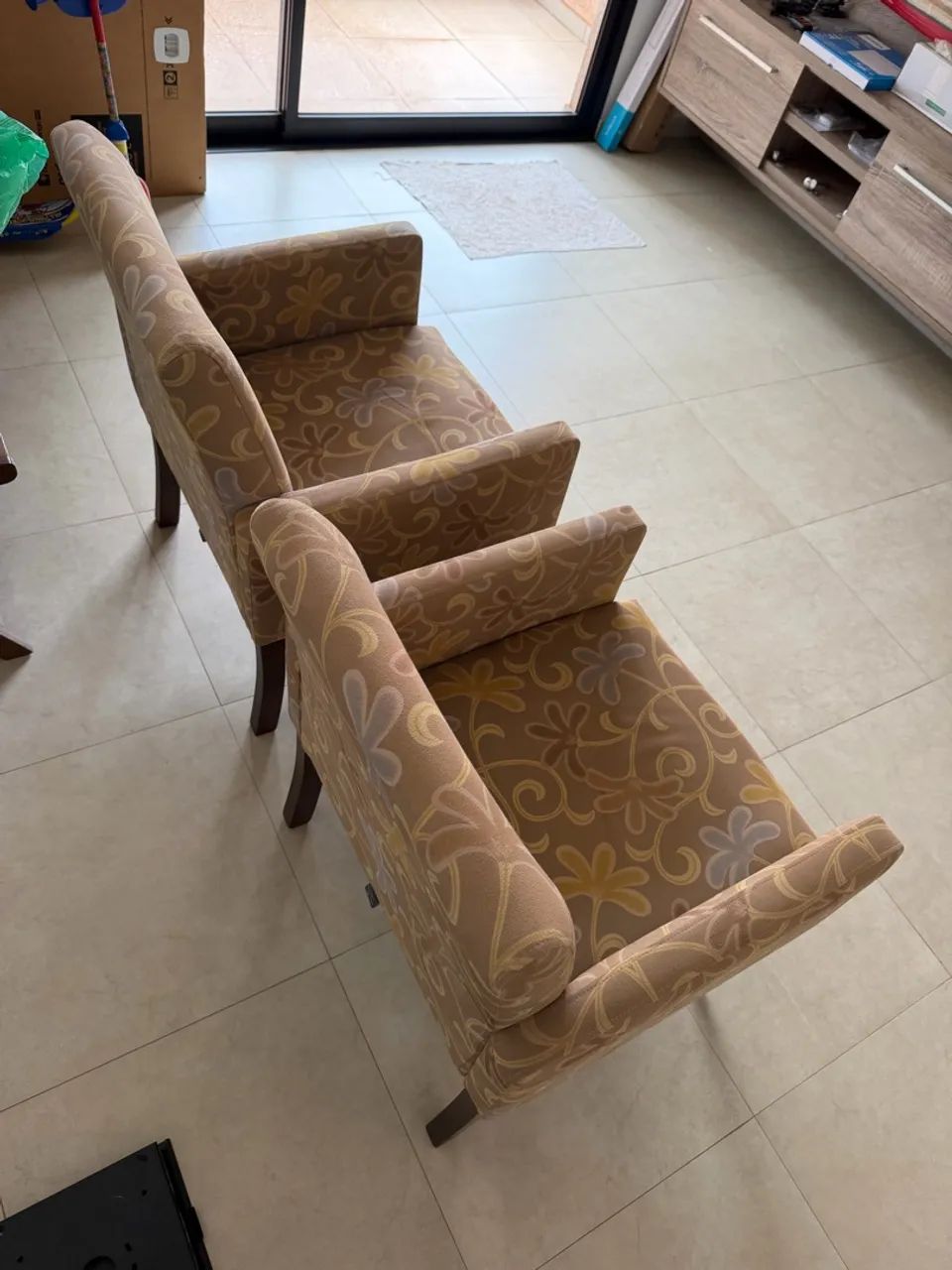 Par de Poltronas p/ Sala ou Recepção. Madeira - Excelente Estado - Foto 3