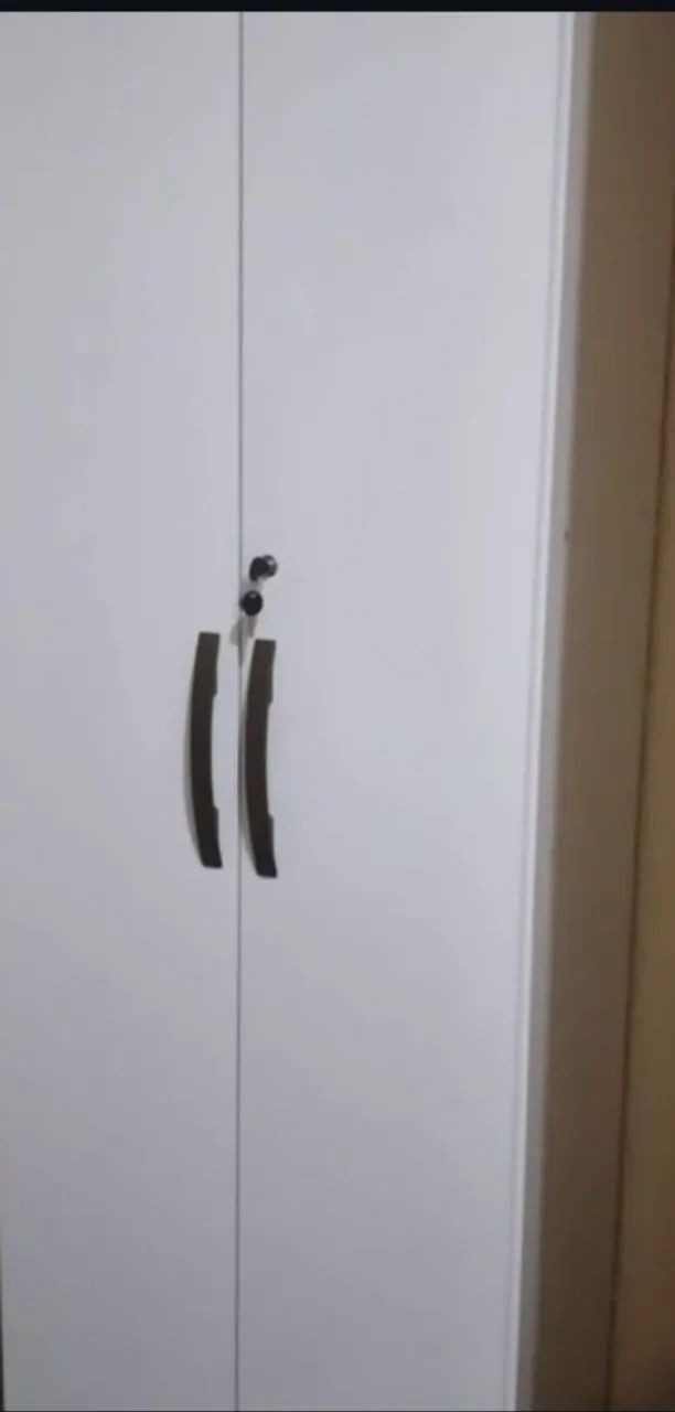 Armário de Roupa