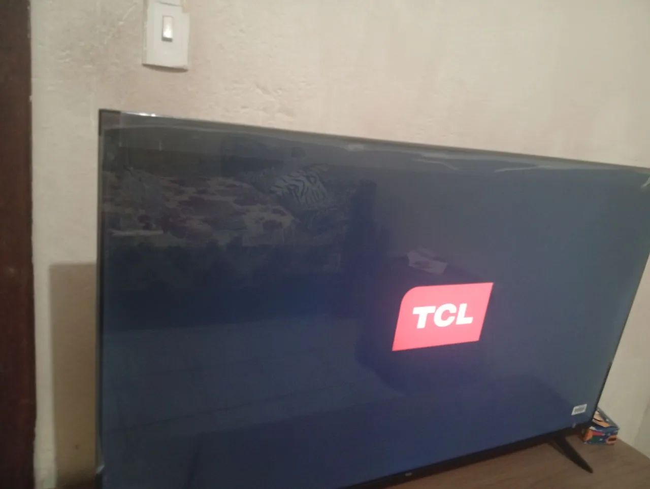 Tv smart 50 polegadas TCL seminova - Foto 2
