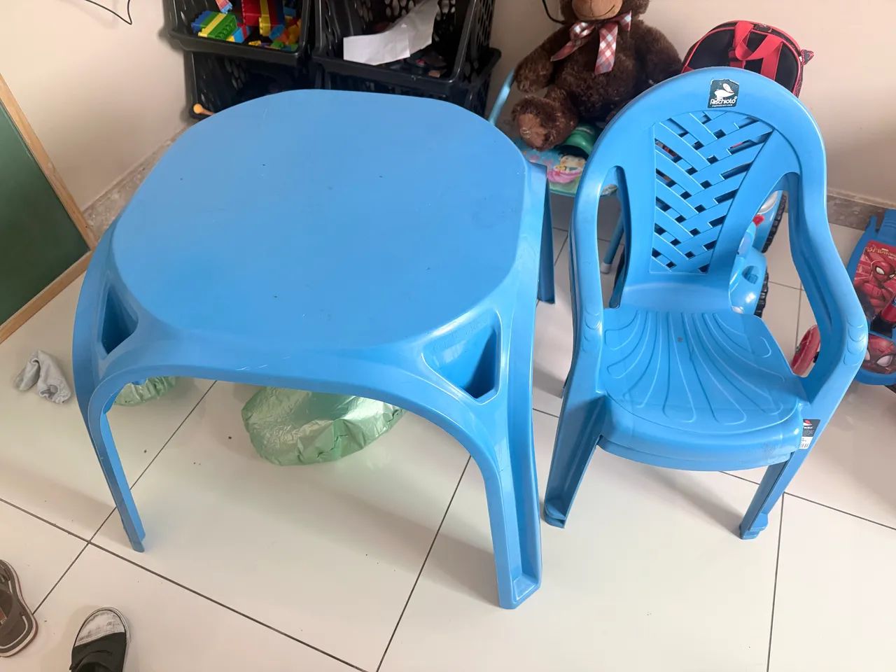 Mesa de plástico infantil  - Foto 2
