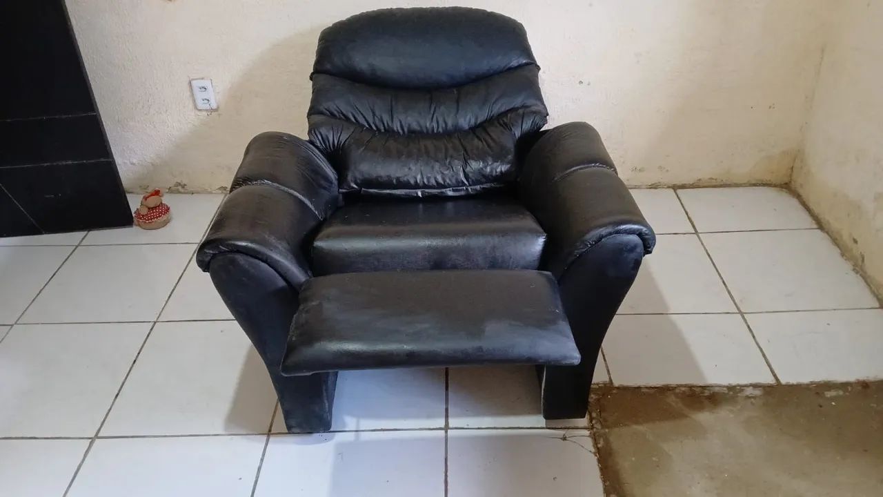 Vendo Poltrona Reclinável  - Foto 2