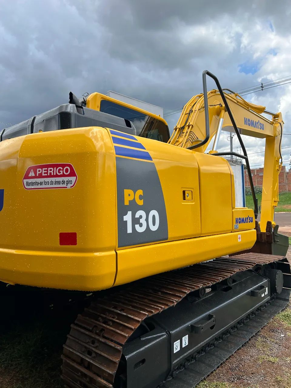 ESCAVADEIRA PC130-8 - SEMINOVA 2021
