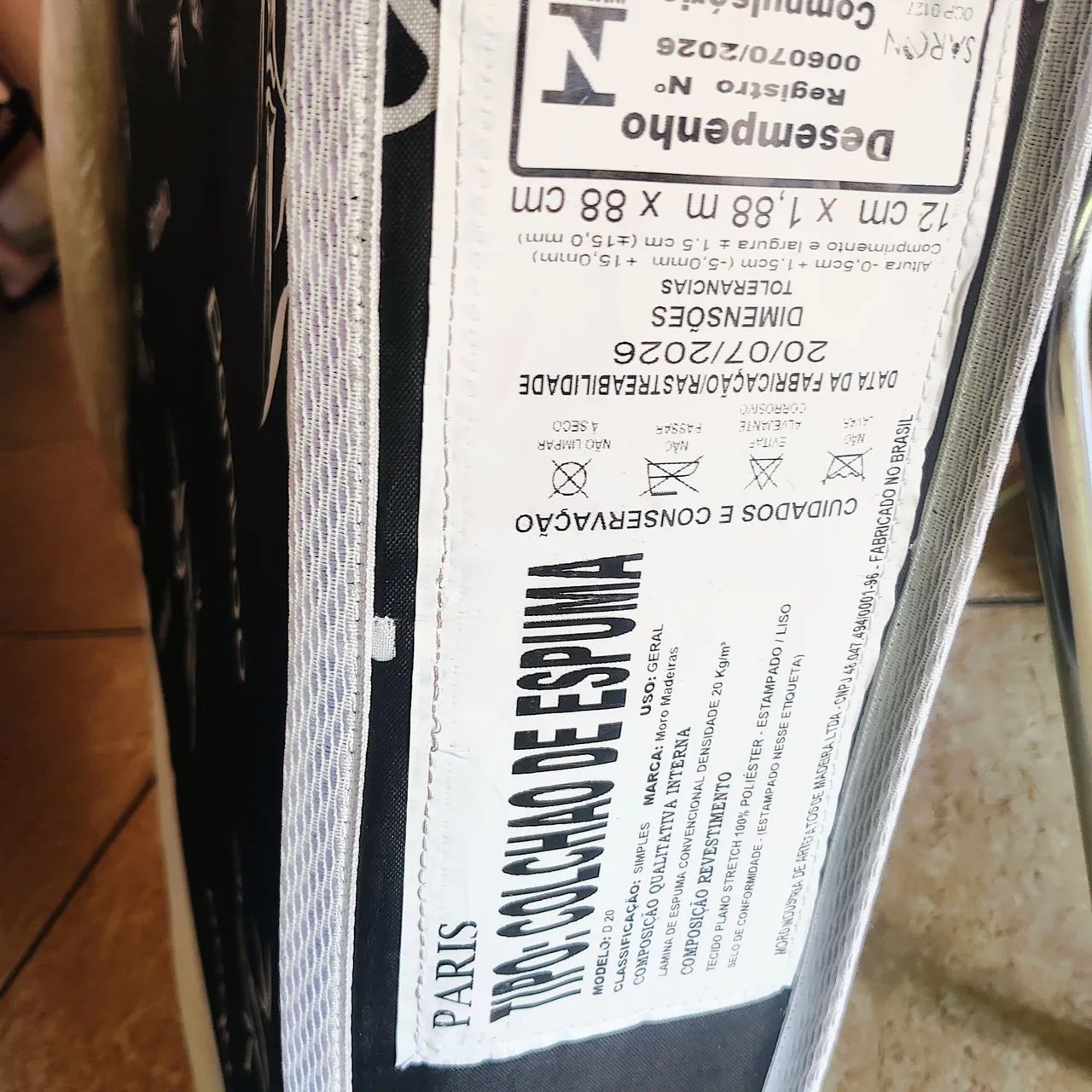 Colchão solteiro Praticamente novo  - Foto 2