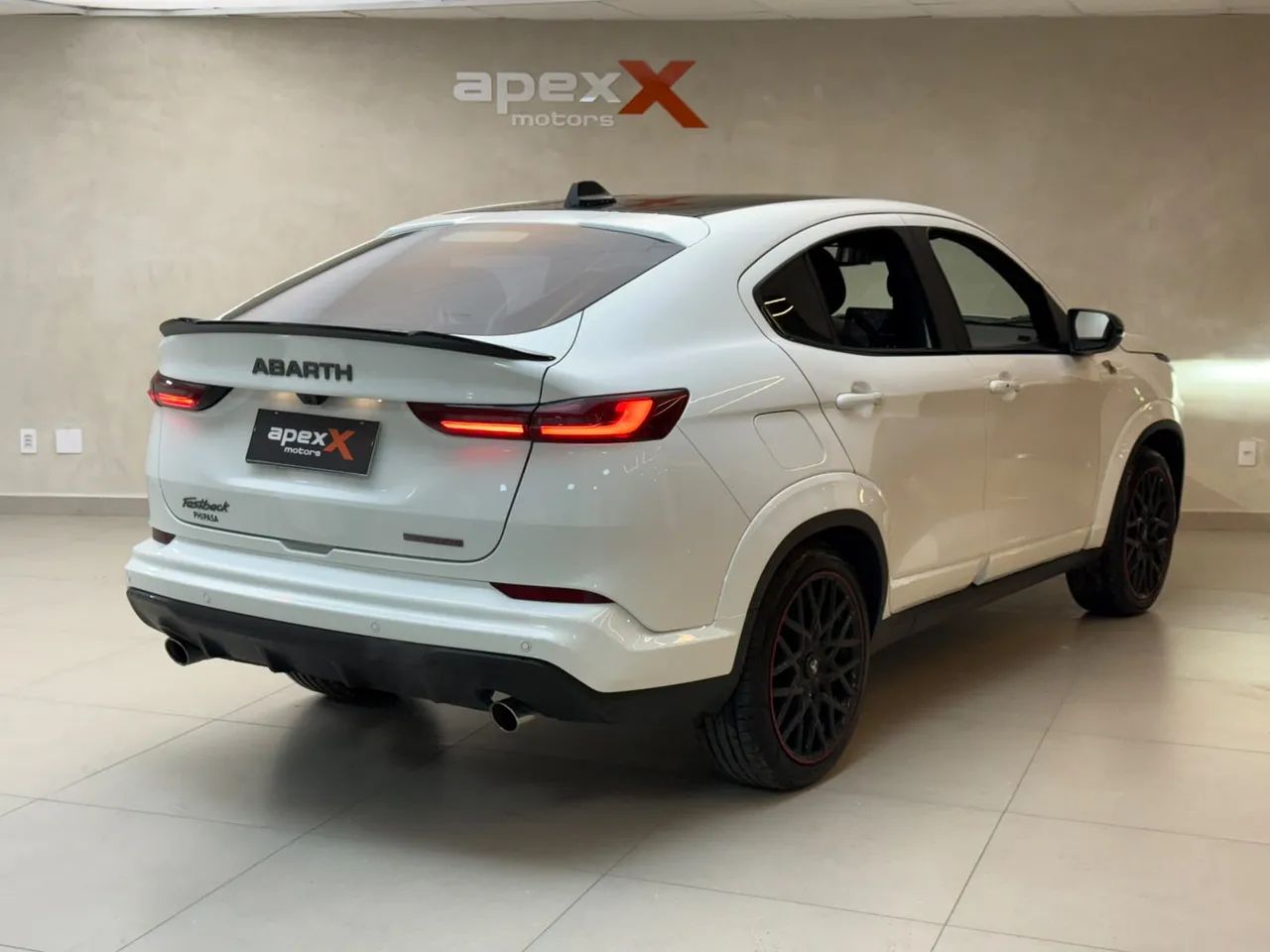 Fiat Fastback Abarth Turbo Flex 1.3 Aut. 2025 - Foto 2