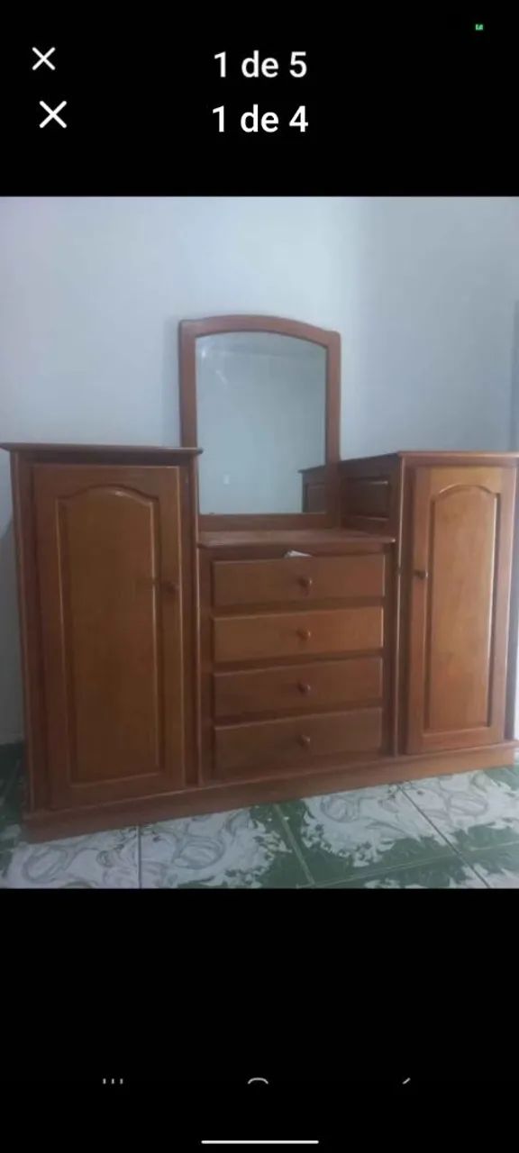 Cômoda com espelho grande