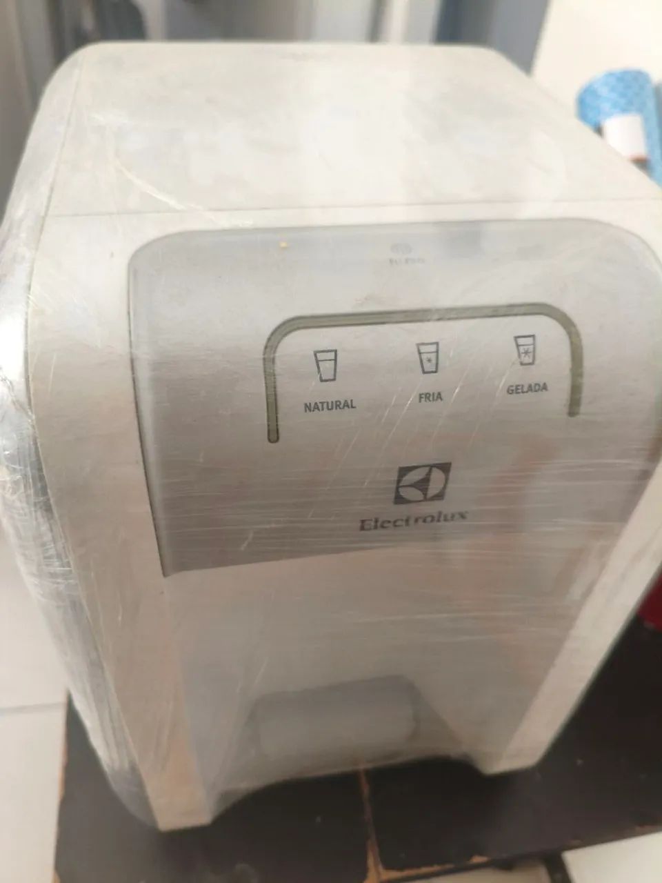 Bebedouro Eletrônico Electrolux Touch - Água Natural, Fria e Gelada - Foto 4