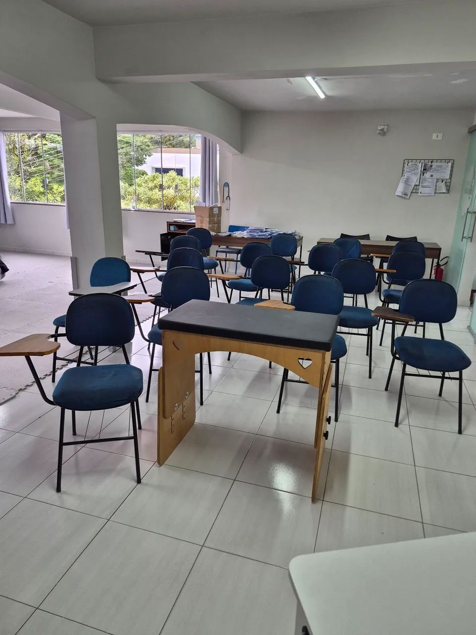 Cadeiras universitárias 