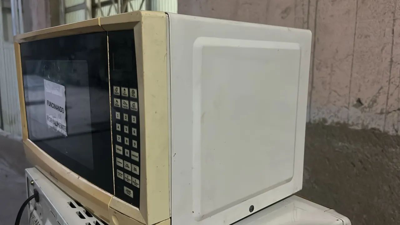 Microondas Philco 24 litros  - Foto 2