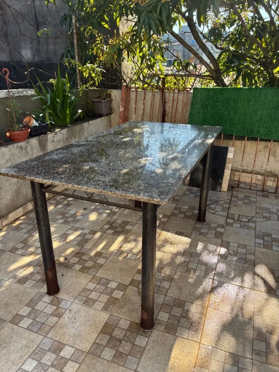 Mesa granito