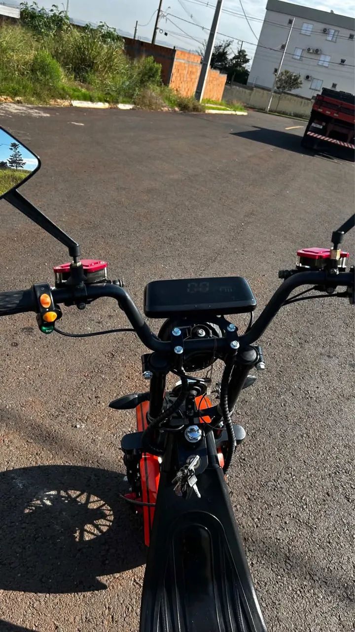 Scooter elétrica 2000w 3 velocidades bluetooth  - Foto 2