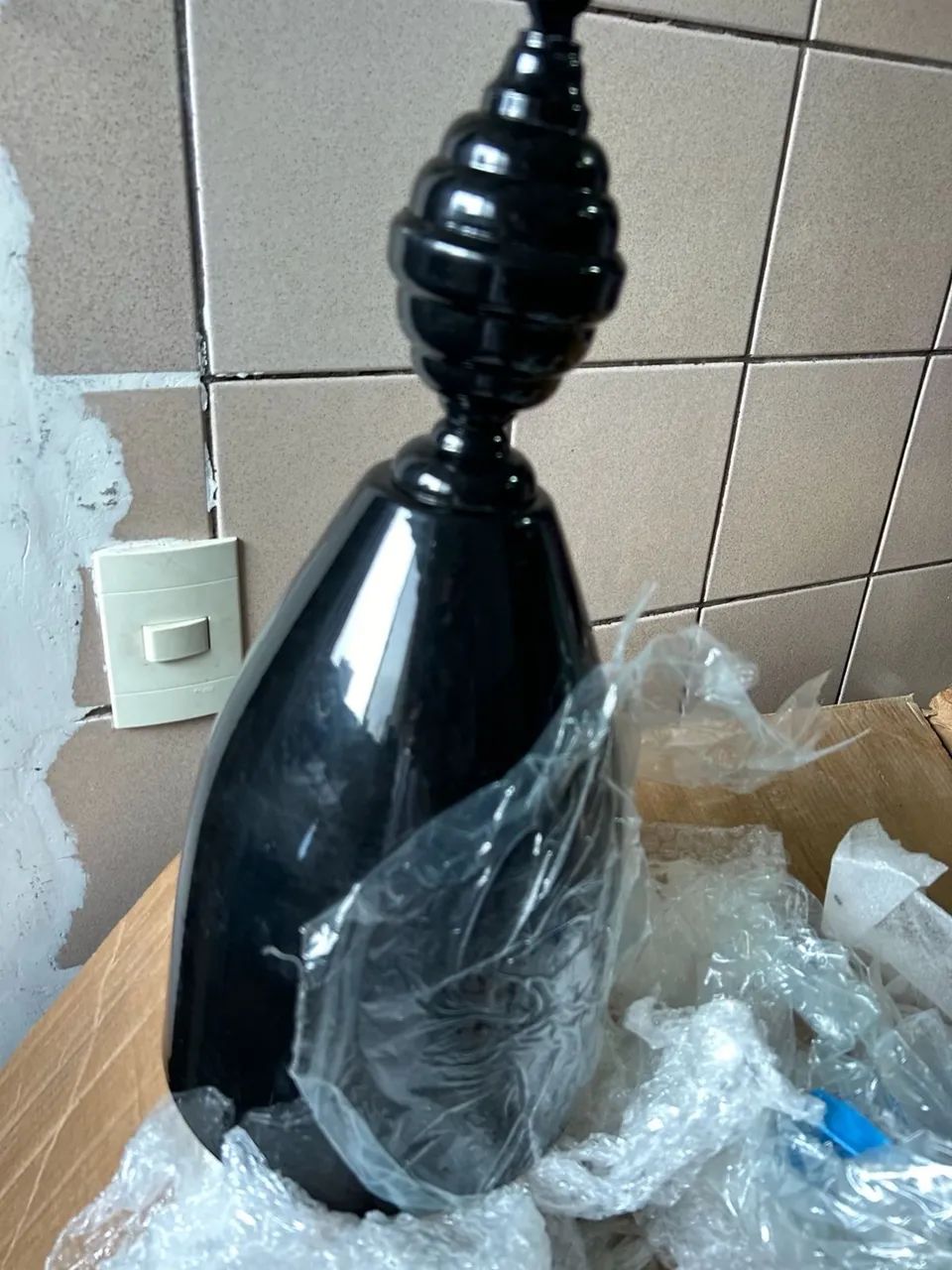 Luminária Pendente Preta de Teto - Modelo Clássico