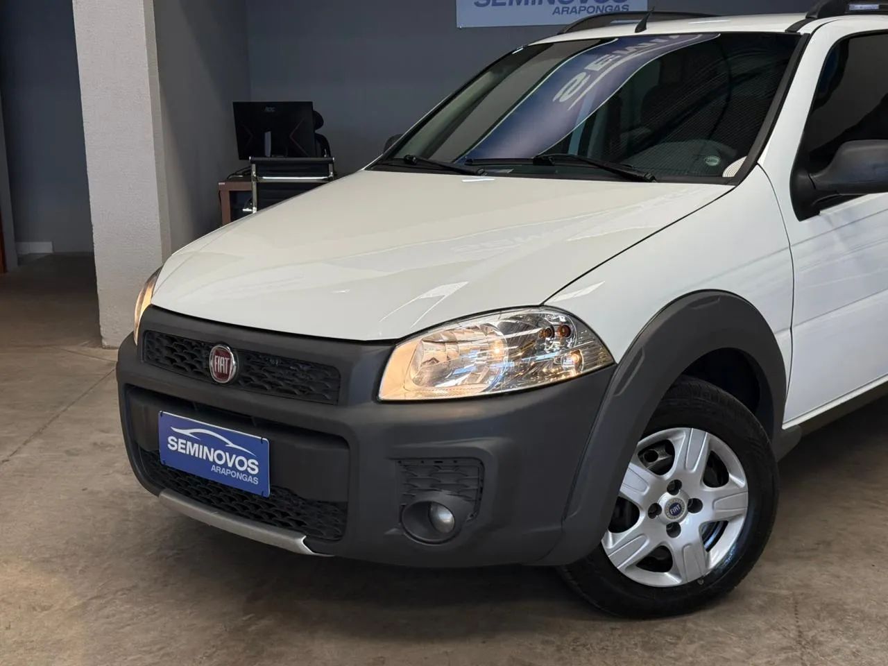 Fiat Strada Working Hard 1.4 Fire Flex 8V CD 2017 - Foto 2