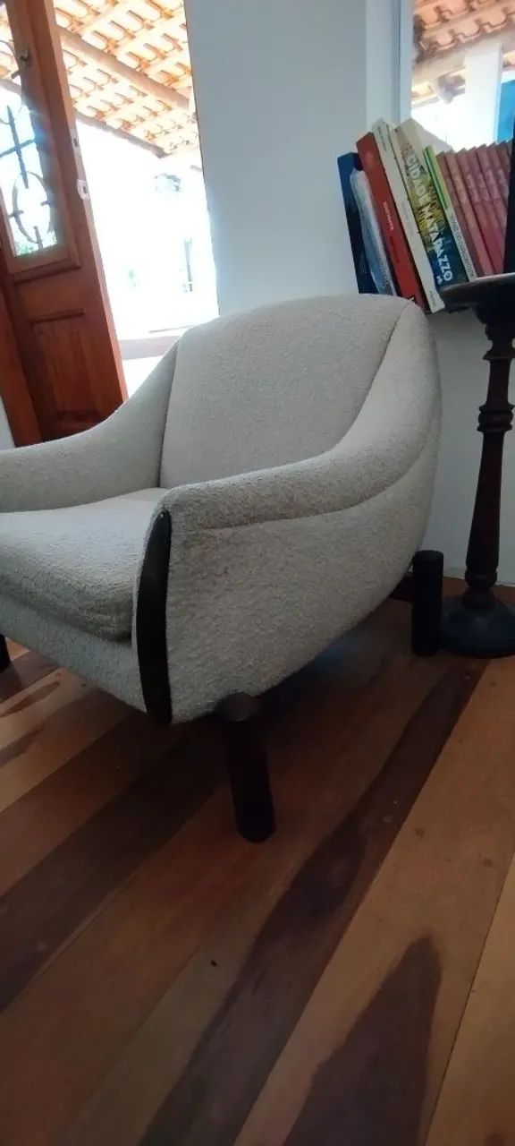 Poltrona Design Vintage Liceu arredondada - Restaurada - Foto 4