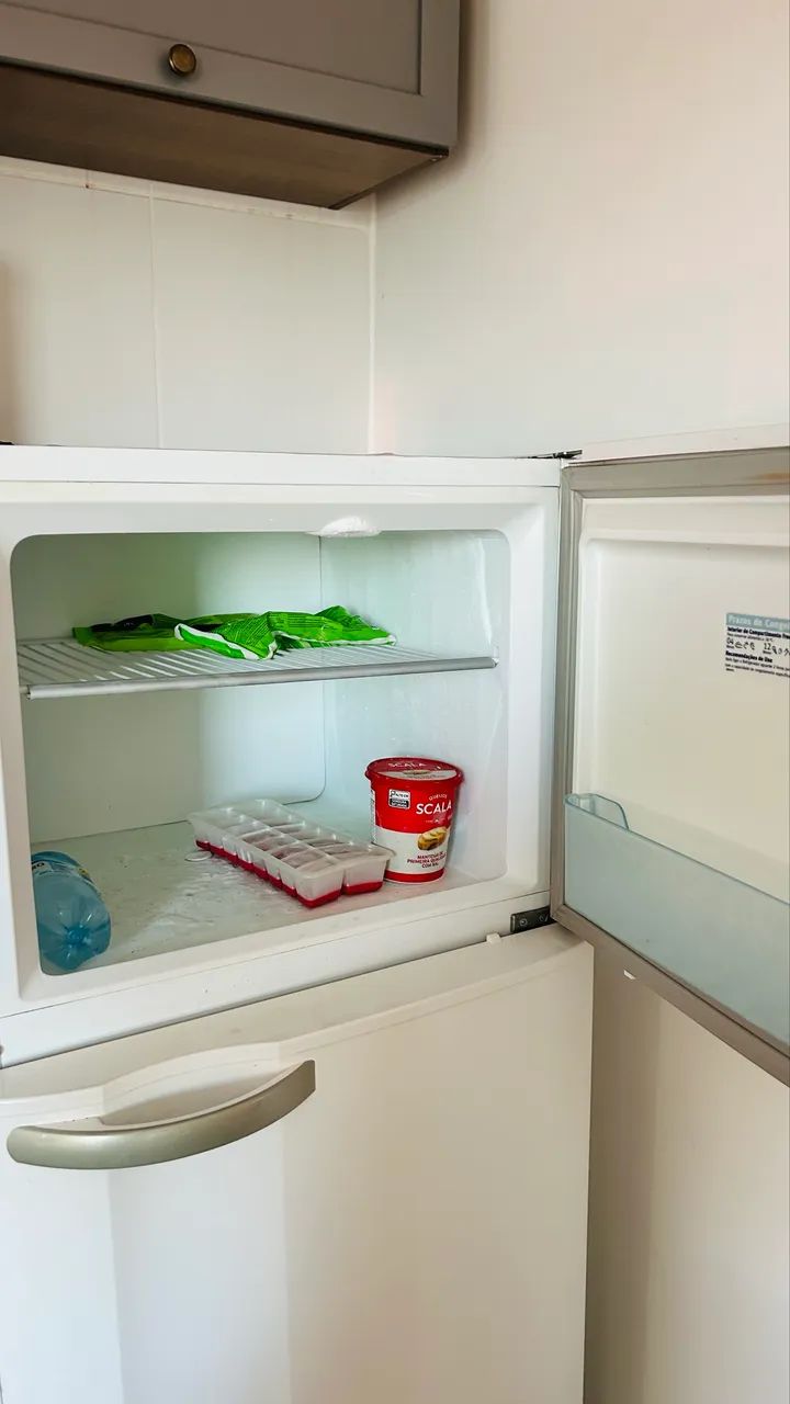 FOGÃO,GELADEIRA,MICROONDAS,POLTRONA(cama) - Foto 5