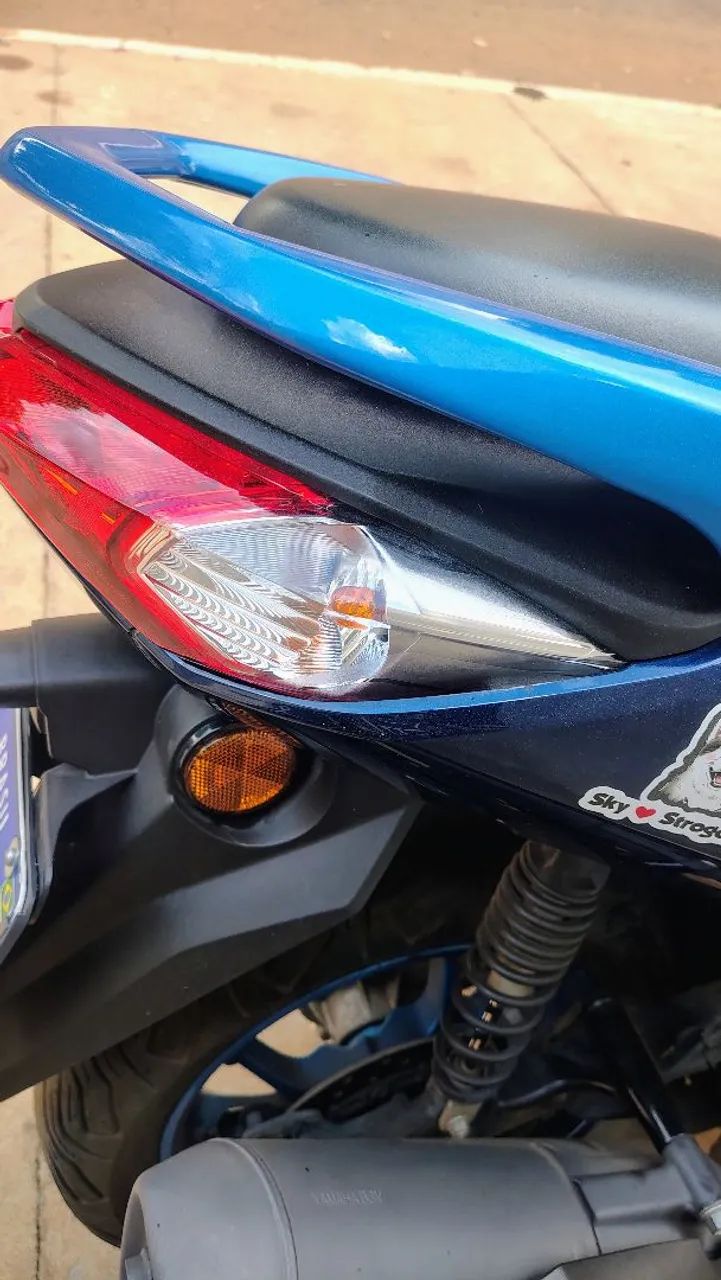 Nmax 160 sem detalhes 