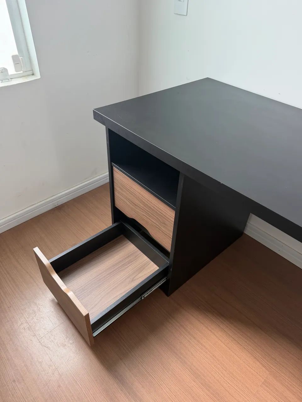 Mesa e Estante  - Foto 2