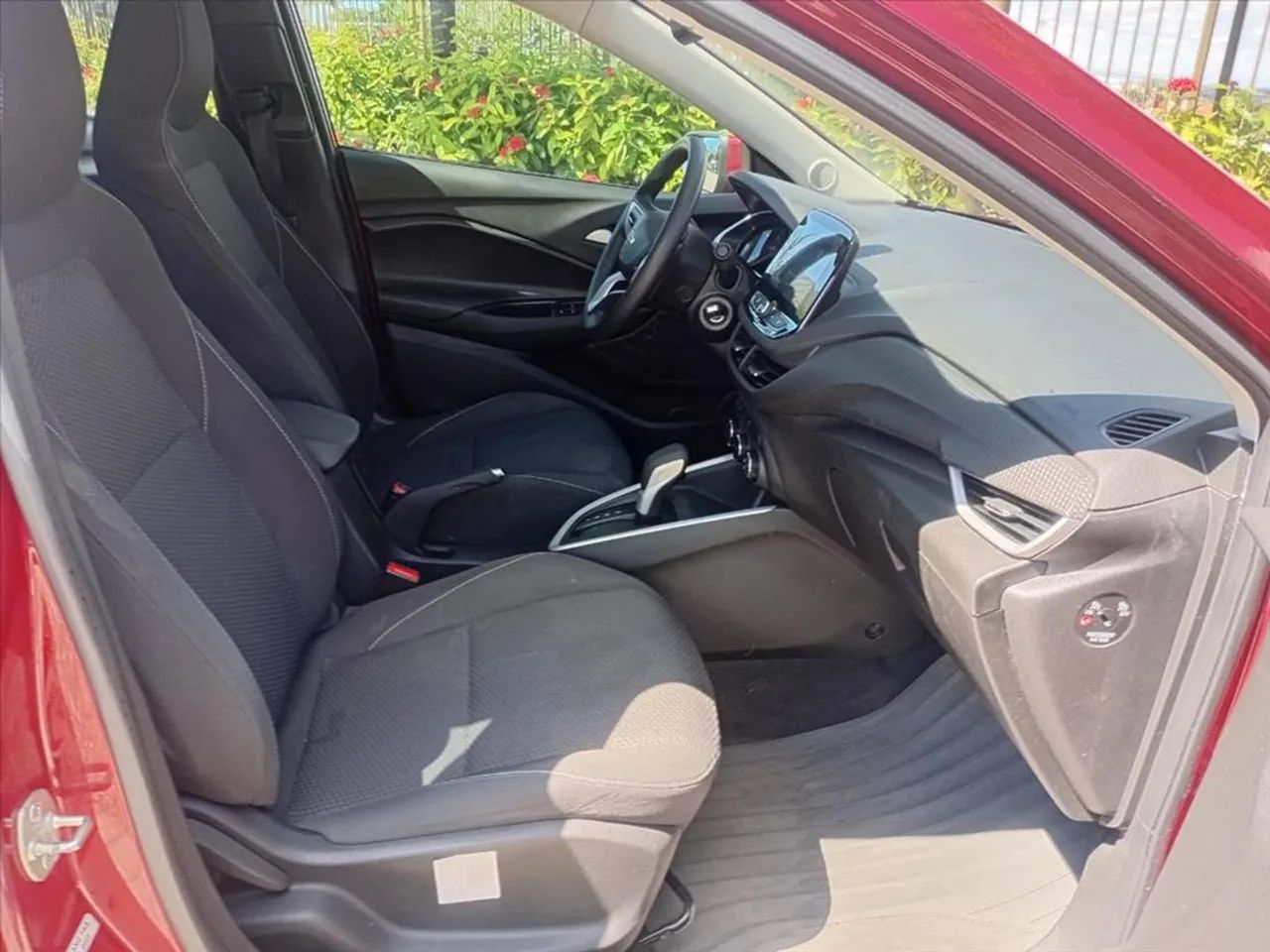 Chevrolet Onix 1.0 MPFI LS 8V Flex 4P Manual 2022 - Foto 2