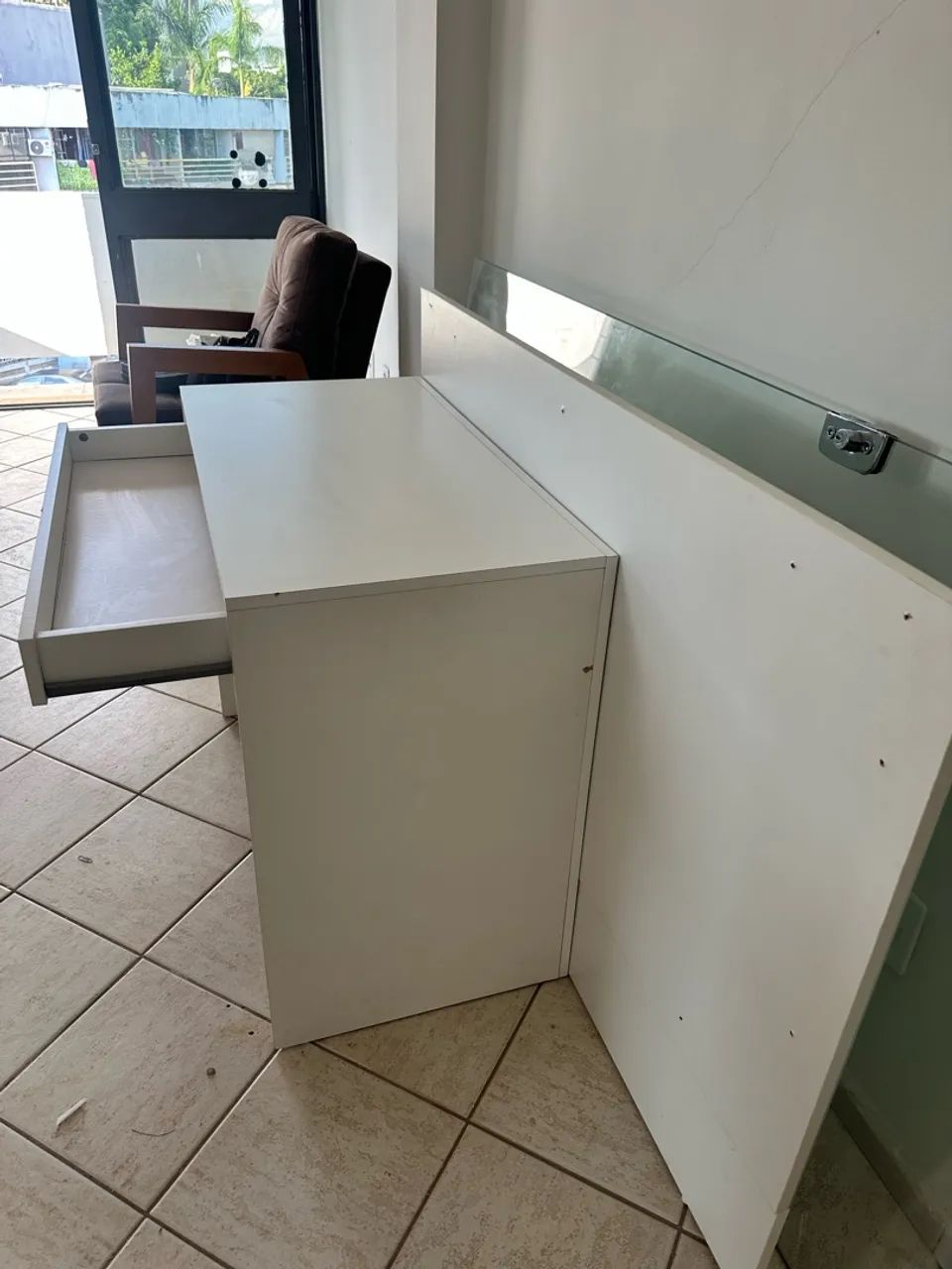 Balcão branco MDF com vidro para recepção/loja - Foto 5