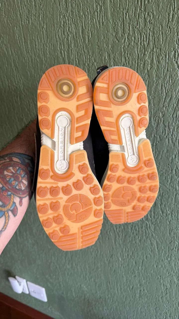 Tênis adidas Torsion ZX 8000 - Preto com Camuflado - Calçados