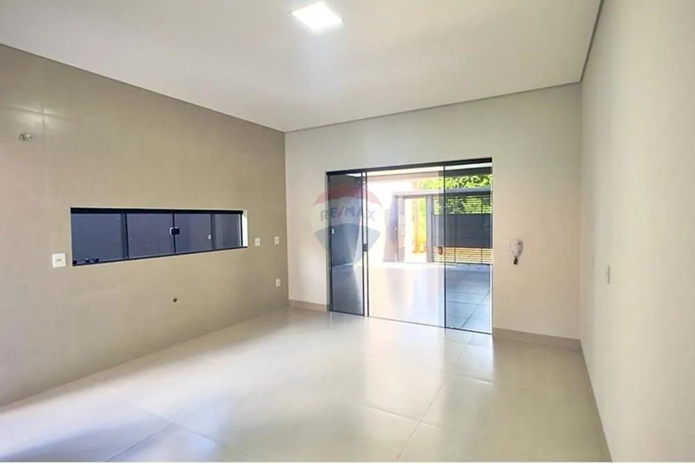 Casa moderna com 2 quartos, garagem para 2 carros e ótimo potencial de ampliação - Foto 5