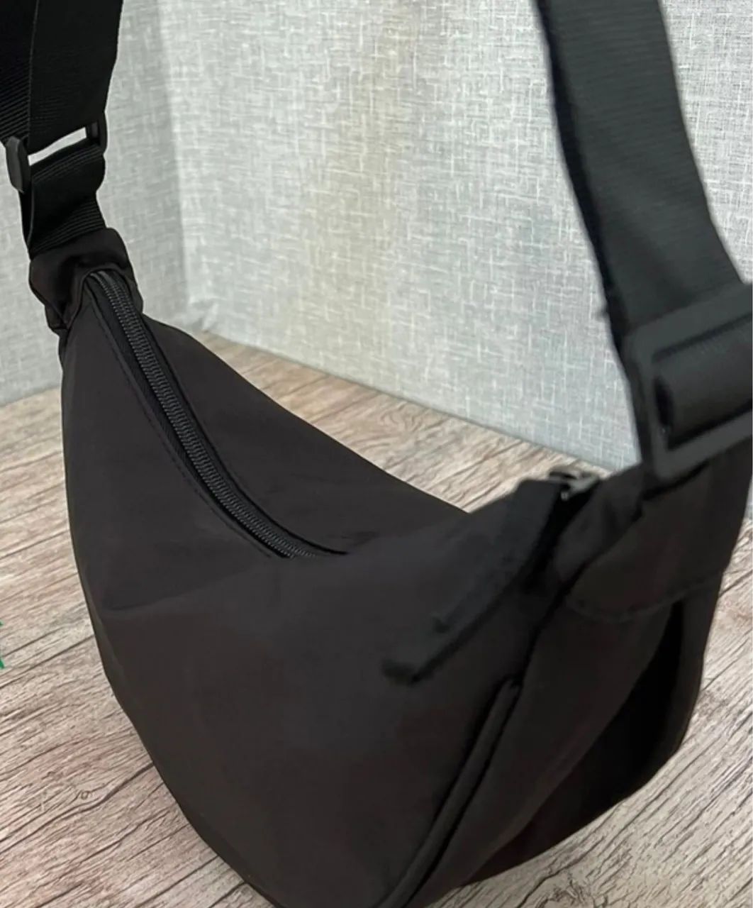 Bolsa de ombro Crossbody meia lua - Foto 2