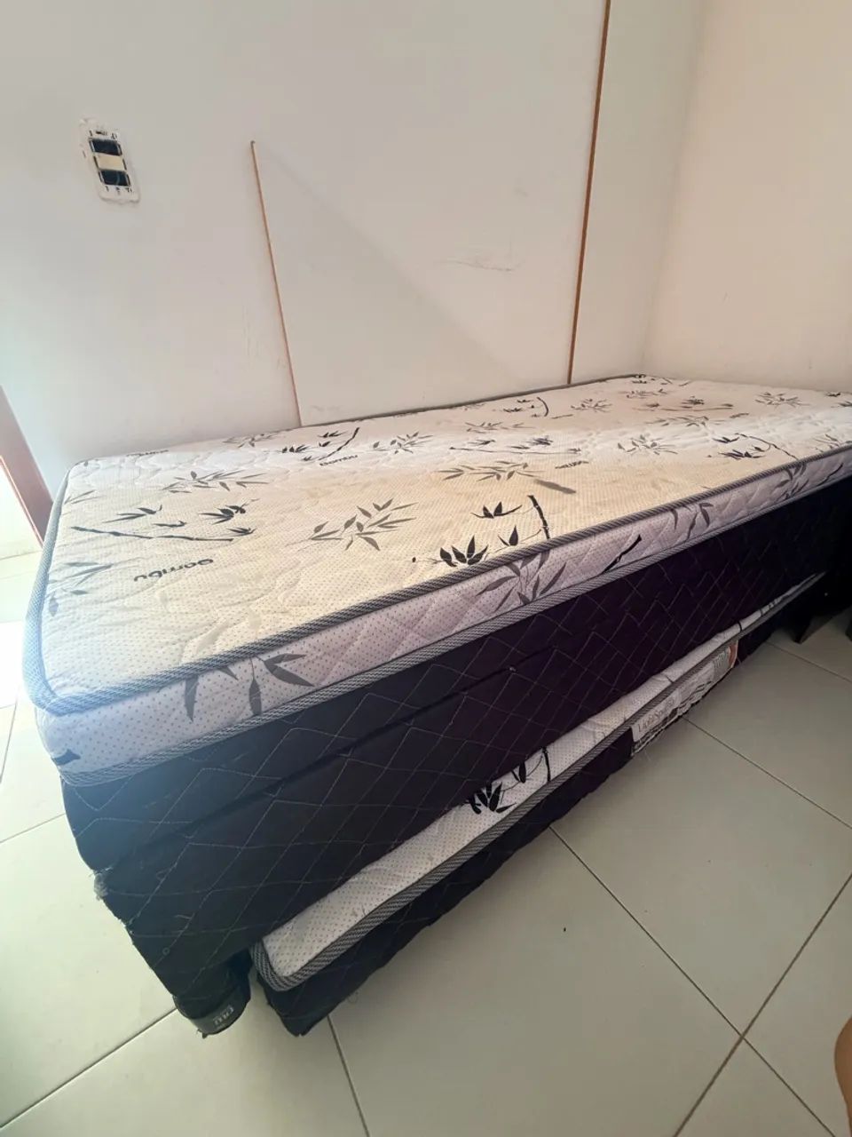 Cama box baú solteiro c/ auxiliar 