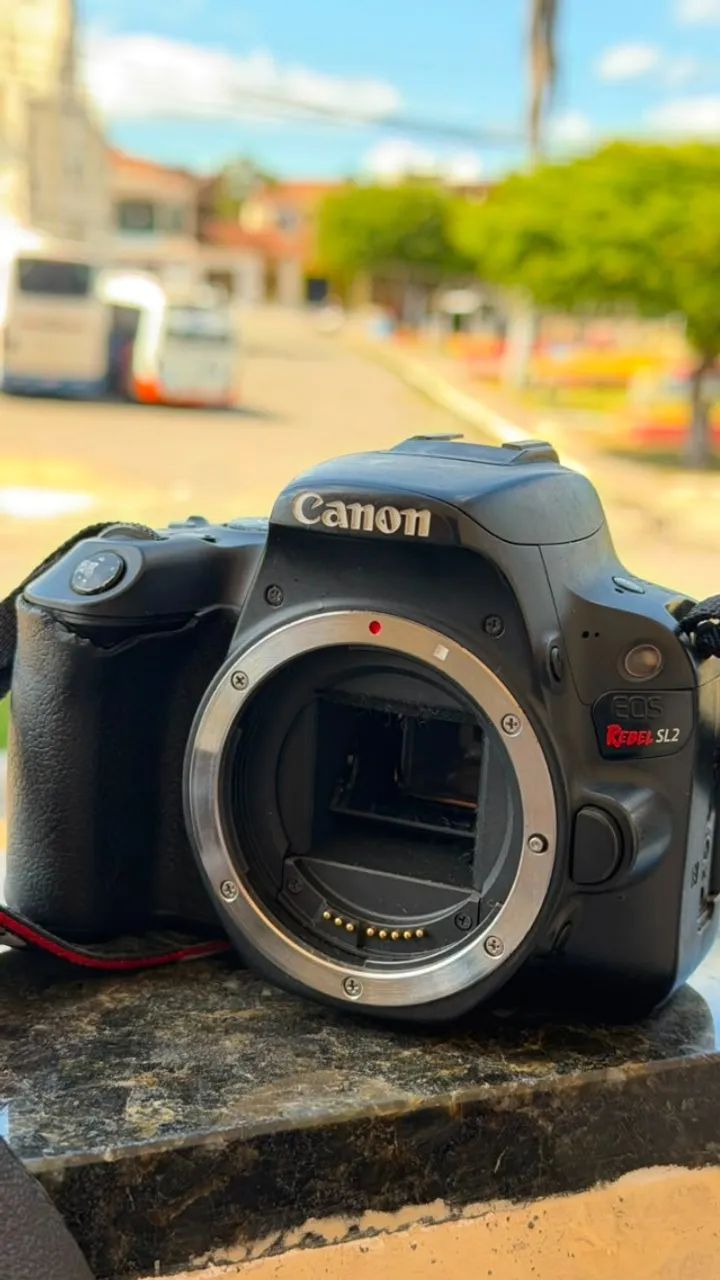 CAMERA 