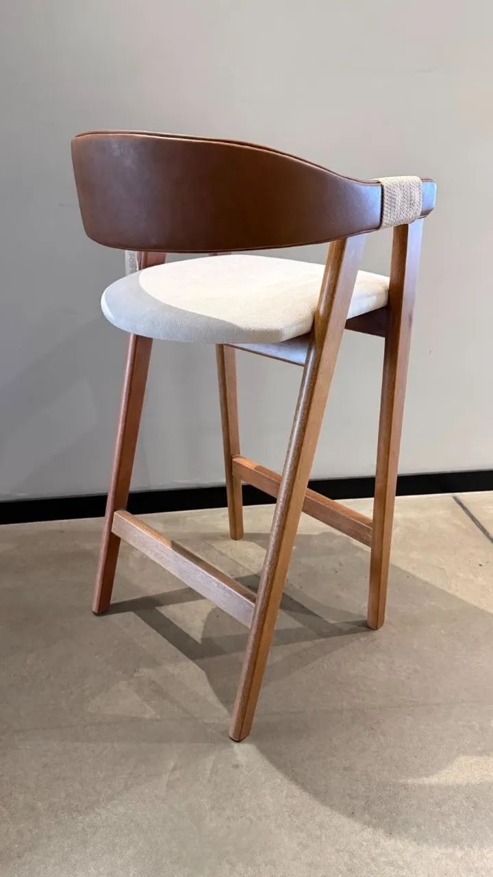 BANQUETA NADJA COURISSIMO E BOUCLÊ (PRODUTO NOVO) - Foto 4