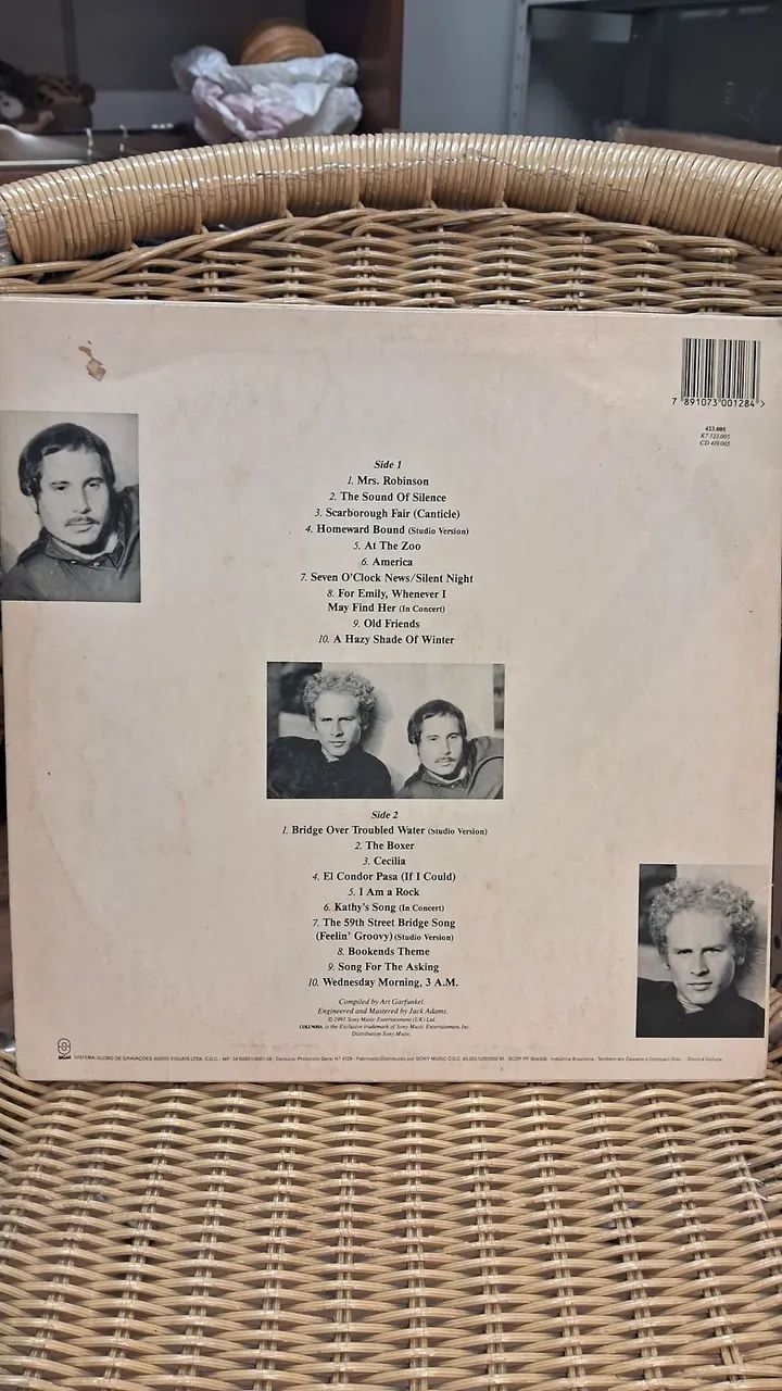 disco vinil The Definitive Simon and Garfunkel ótimo estado de conservação  - Foto 2