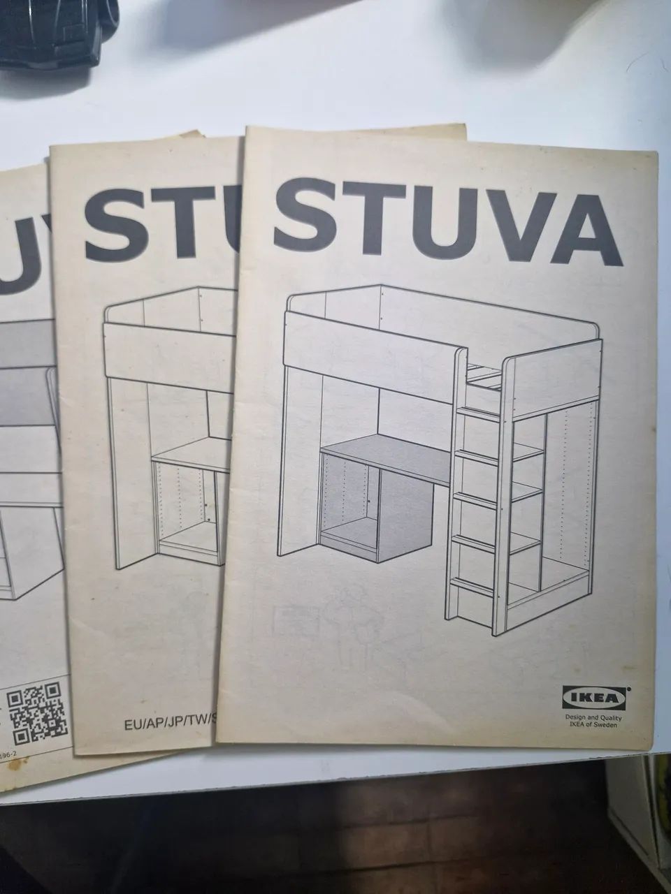 Cama com mesa de estudos 