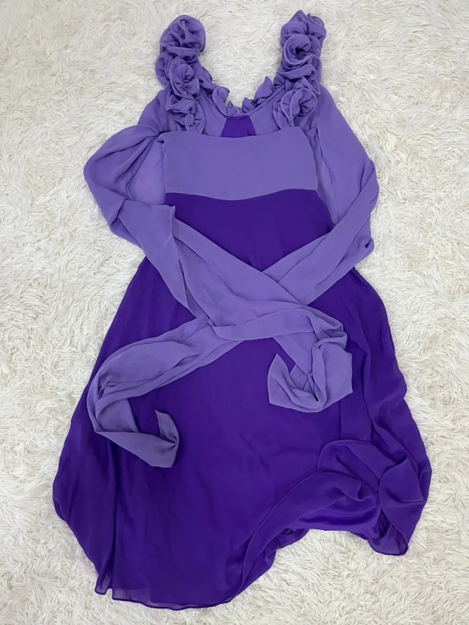 Vestido Lilás e roxo - caimento impecável - marca Adoro  - Foto 3