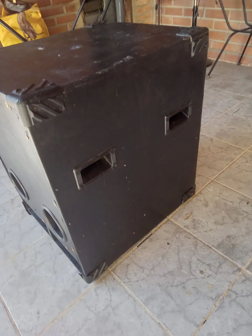 Caixa antera passiva sub grave 15 