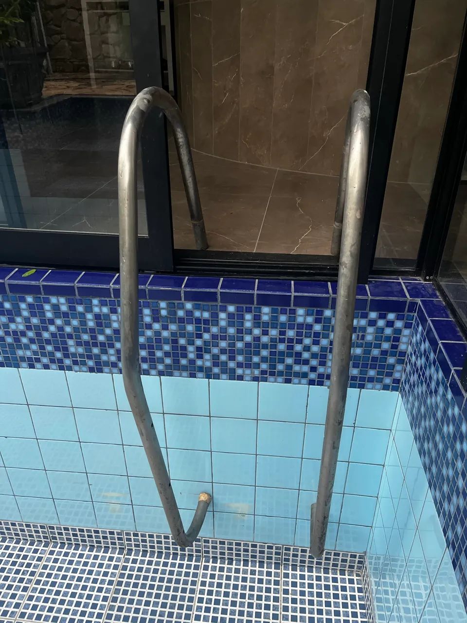 Escada para piscina, laterais - Foto 2