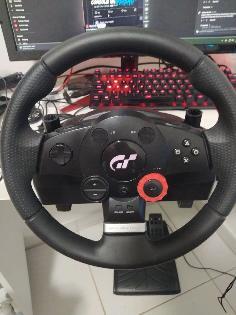 Volante Logitech Driving Force GT para Ps3, Ps4 e PC. - Foto 2