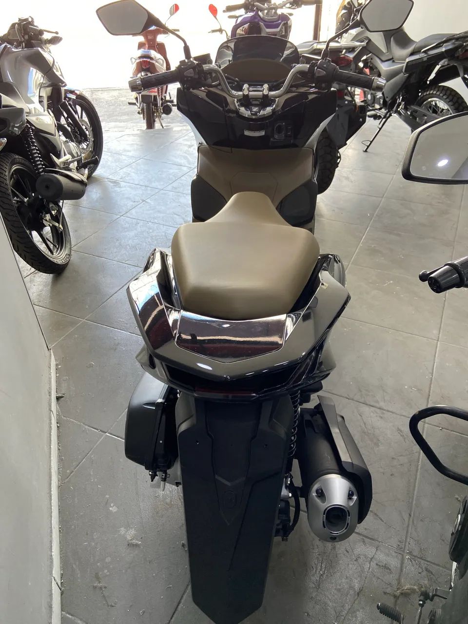 PCX Delux - Foto 5