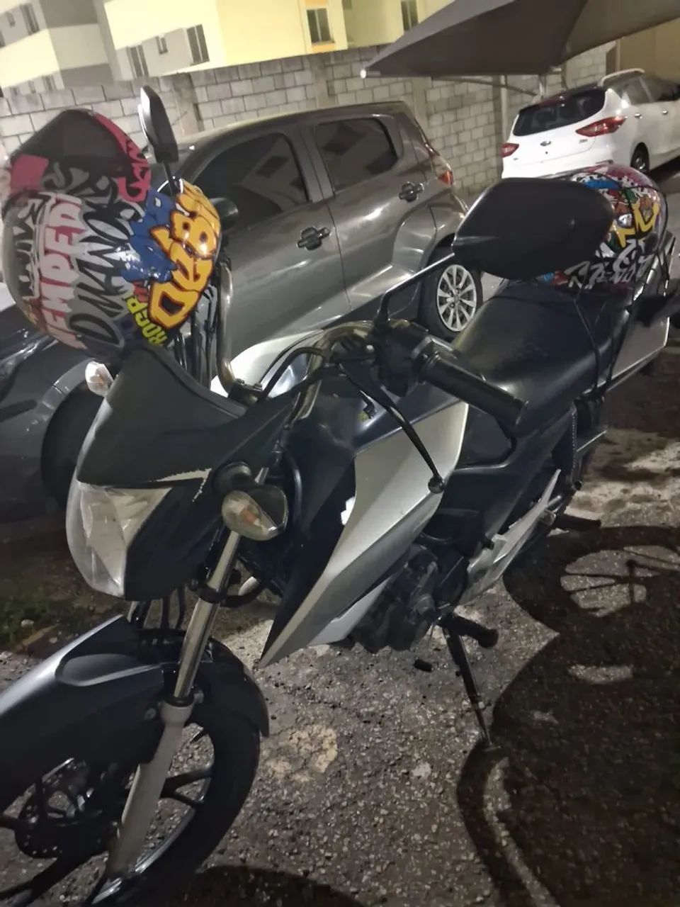 Moto semi nova
