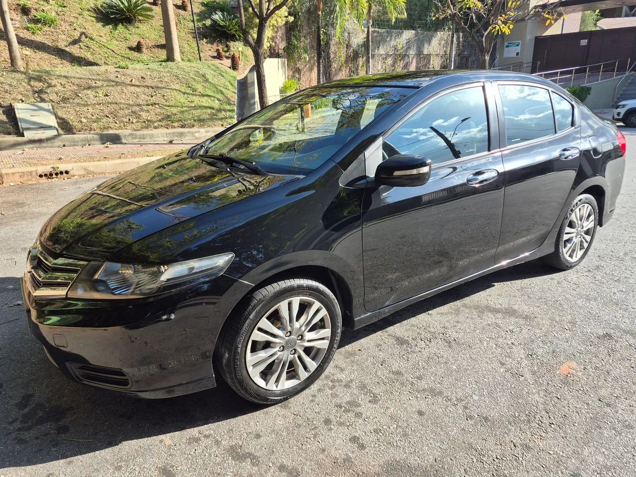 Honda City 1.5 EX 16V FLEX 4P AUTOMÁTICO 2013