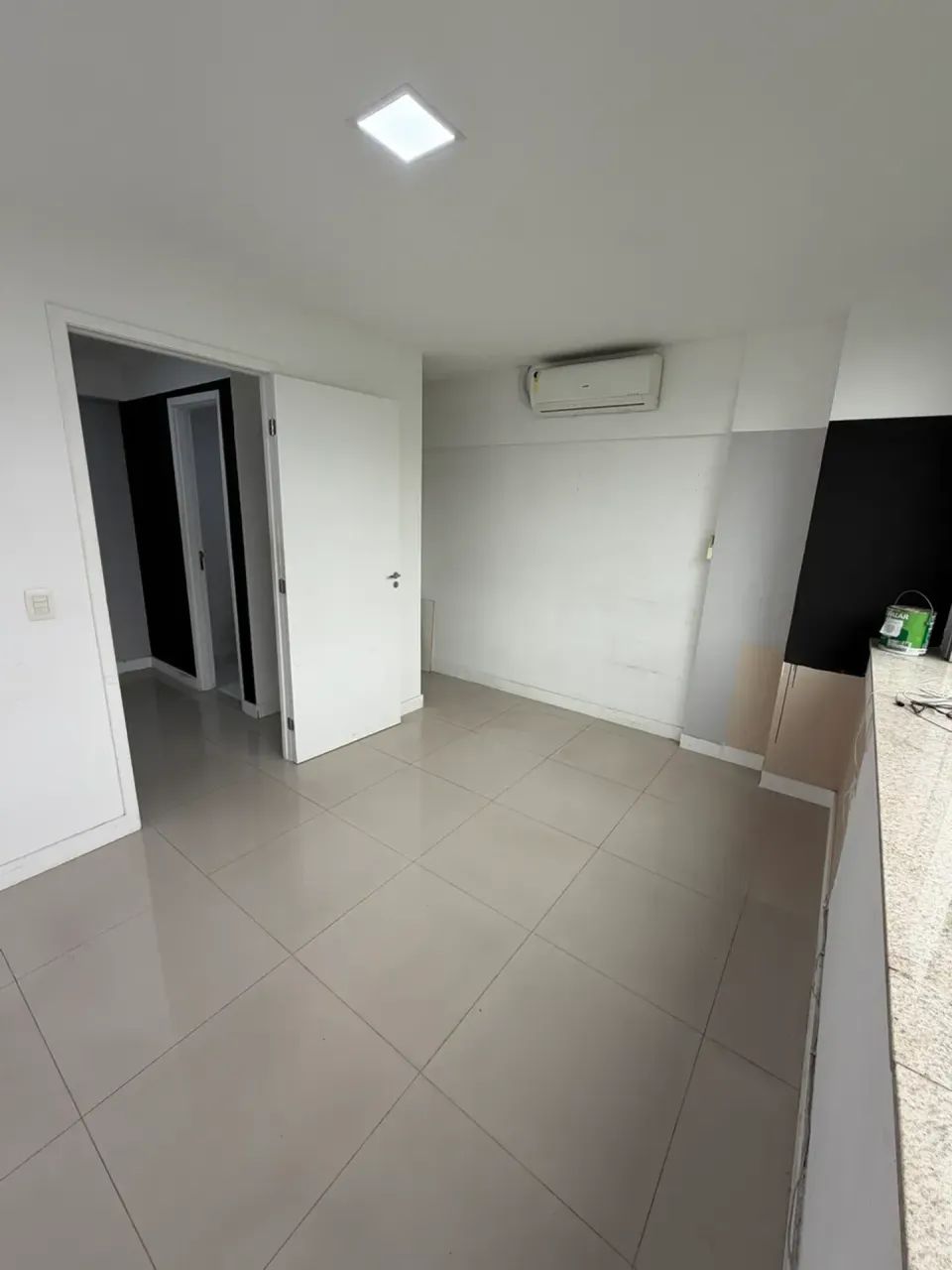 CONJUNTO SALA COMERCIAL - ATE 4 SALAS
