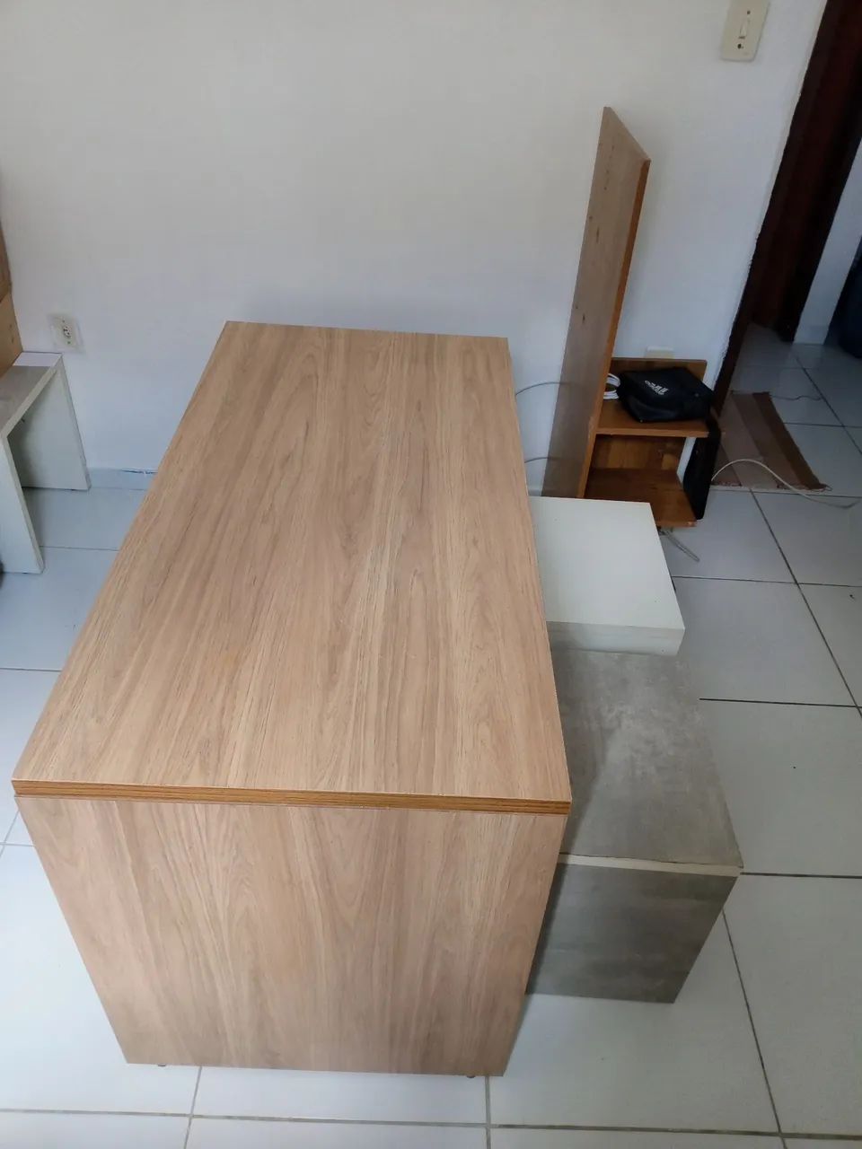 Mesa com 4 cadeiras (bancos) - Foto 2