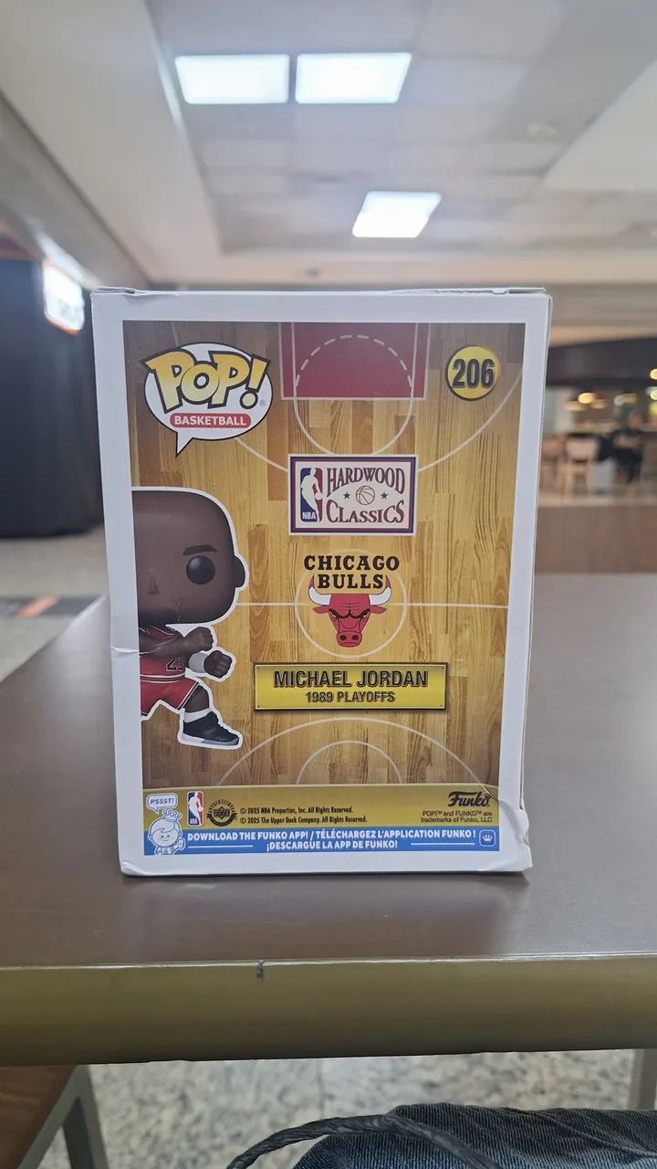 Funko Pop Michael Jordan #206 (Chigaco Bulls) - Foto 2