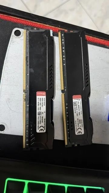 Pente de Memória DDR4 HyperX 2x8gb - Foto 4