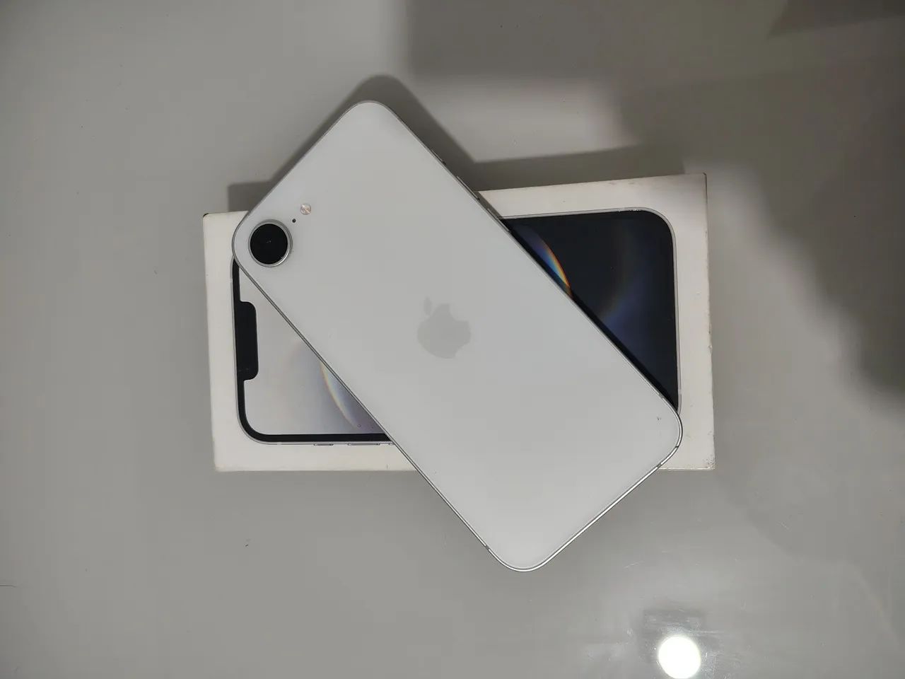 iPhone 16e  - Foto 3