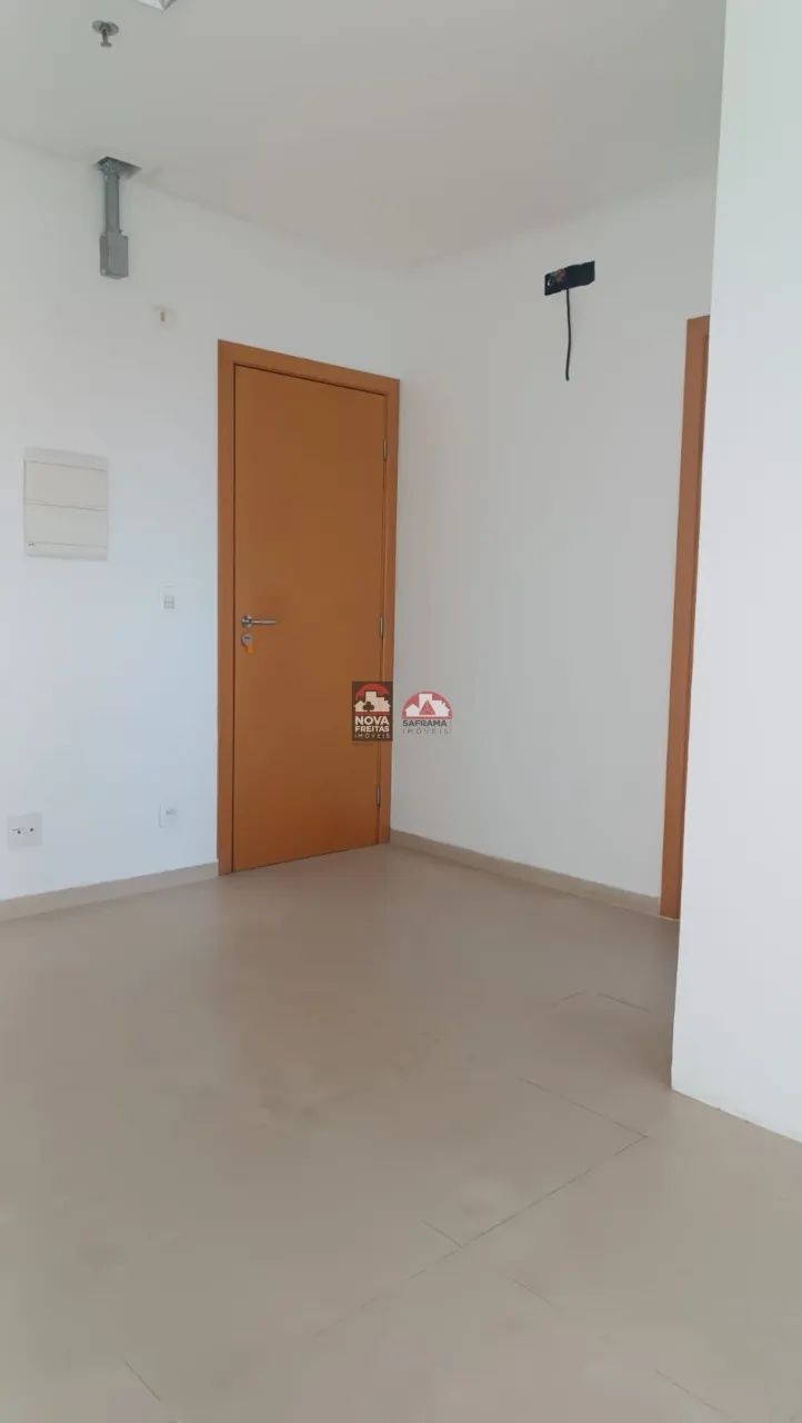 Sala Comercial à Venda no Centro de Jacareí - Foto 4