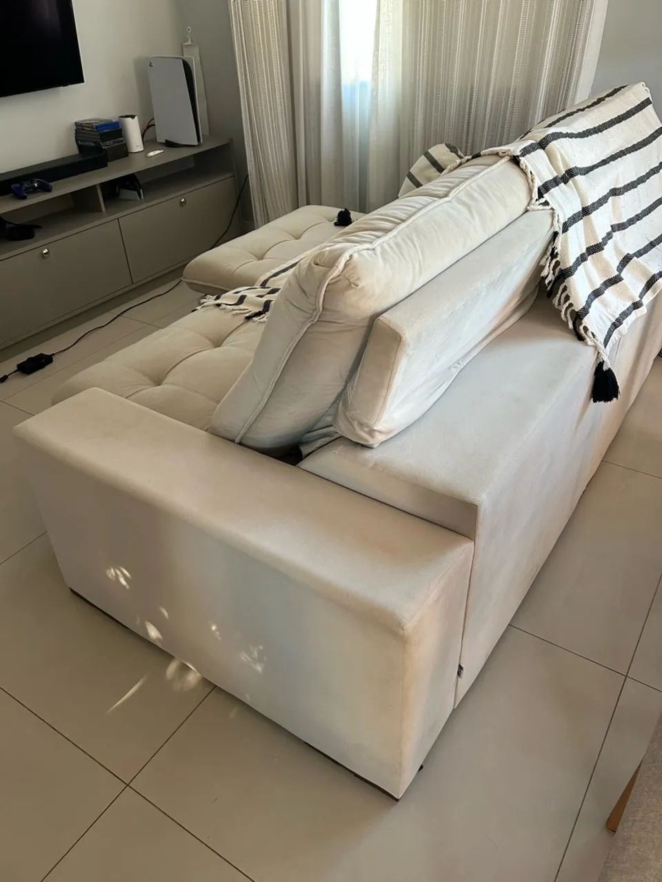 Sofá Jacaúna retrátil molas ensacadas - Foto 2